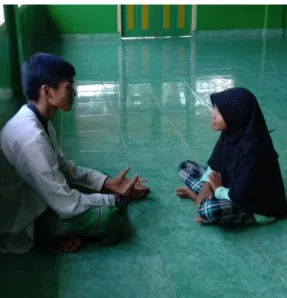 Gambar 7. Dokumentasi Wawancara dengan Cahya Mutiara Rahmatin (13 tahun). 