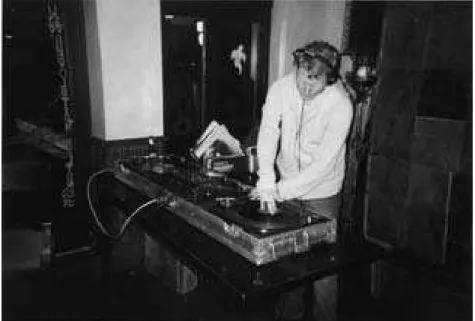 Figure 6.2 Inclusive, open-plan DJ-ing practices at Revolution.