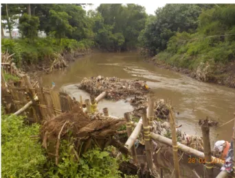 Gambar 4.10 Penguatan bibir sungai 