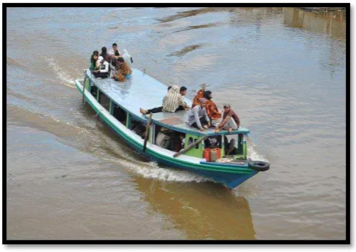 Gambar 1.1.  Kondisi Angkutan Sungai Klotok Saat Ini 
