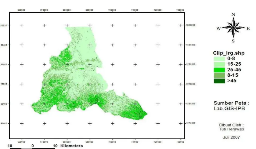 Gambar ( Figure) 4. Peta kelas lereng di DAS Cisadane Kabupaten Bogor (Map of slope classification at Cisadane watershed area) 