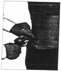 Gambar 8 : Abdominal Skinfold 