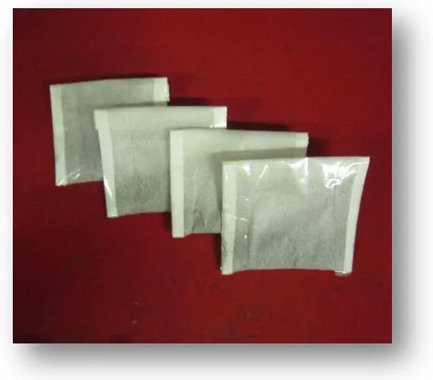 Gambar 1. Kemasan oksidan etilen pada kertas serat nilon 