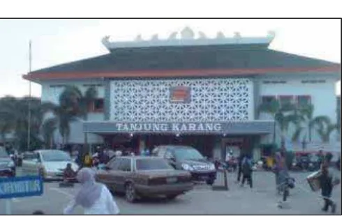 Gambar 1.1 Stasiun Tanjung Karang, Lampung Sumber:  3.bp.blogspot.com, 2014 