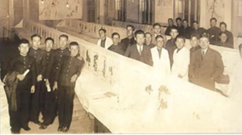 그림  5-4.  경성약전  식물동호회의  약용식물  전시회.
