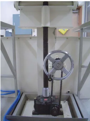 Fig. 3. Distributing plate. Fig. 4. Slope control part.