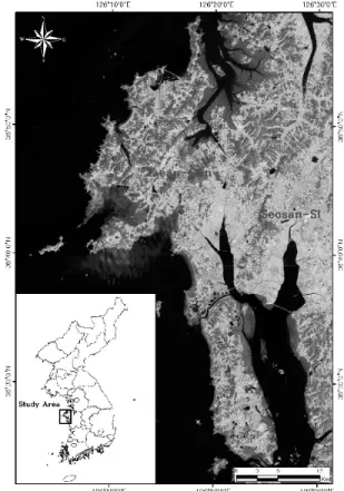 Figure 1. Study area (Landsat TM image of  18. 09. 2008). 연구지역 위치도.