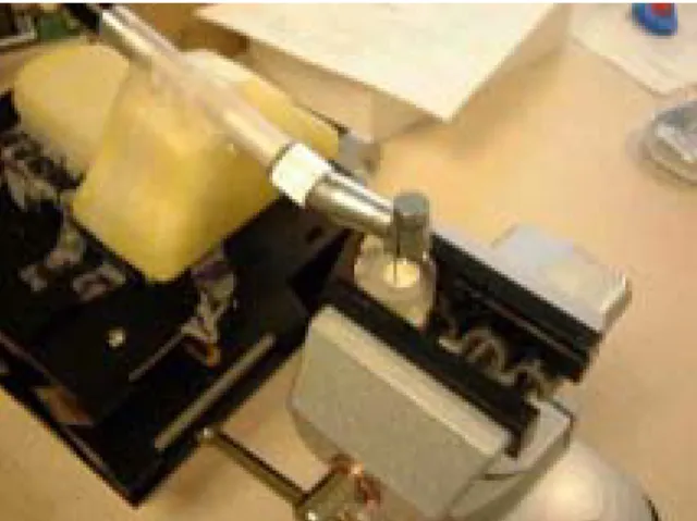 Fig.  5.  Focal  length(9  mm)  was  precisely  reproduced  using  the  guide  pin  attached  on  the  side  of  handpiece.