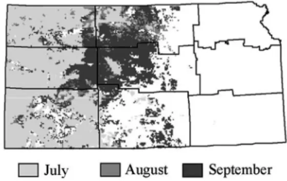 Fig. 9.   Temporal changes in the correlation of soil attributes with drought severity from July to September, 2000 
