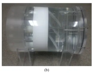 Fig. 1. Material devices (a) 4-Channel MDCT (b)  AAPM CT Phantom. 2.  영상획득 AAPM CT 성능  평가용  팬톰에서  공간분해능  평가  영역의  영상  획득을  위한  X-선  조사조건은  노이즈를  인위적으로  생성하기  위해  120 kVp, 100 mAs로  고정 하고  ultra-high resolution으로  10 mm 축  방향으로  1  회  회전  스캔  하였다