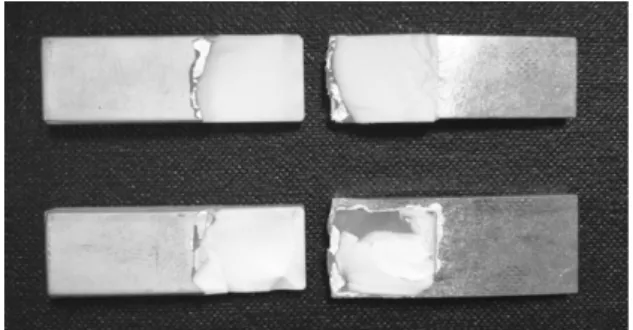 Fig. 3  Fractured surface of Al 2 O 3 /Cu joint 량을 0%, 2%, 4%로 변화시키며 그 때의 접합강도 및 계면분석을  통한  원소거동을  조사하였다