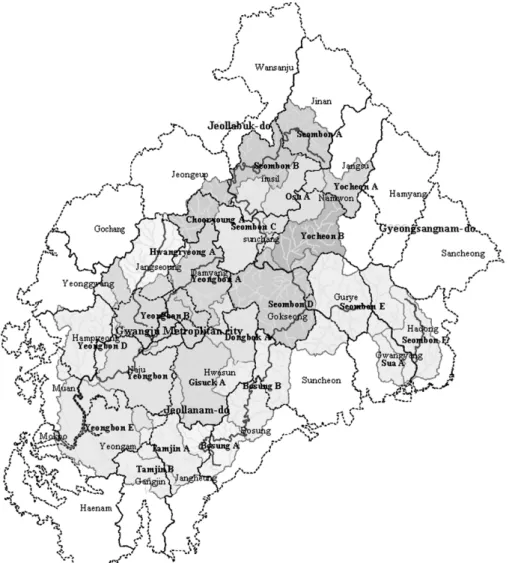 Fig. 1. The Yeongsang/seomjin River watersheds and target water quality stations.따라서  본  연구는  1단계  수질오염총량관리제가  완료된 현재 영산강･섬진강수계 23개 단위유역 중 시행계획 수립대상 단위유역의 수질현황을  살펴보고, 1, 2단계  관리대상물질인 BOD5, T-P의 수질 현황을 살펴보고자 하였다.2