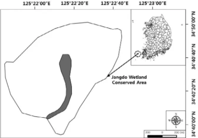 Fig. 1. Studied area (closed polygon) map of Jangdo wetland con- con-served area in Shinan County, Cheonnam-Do, South Korea.