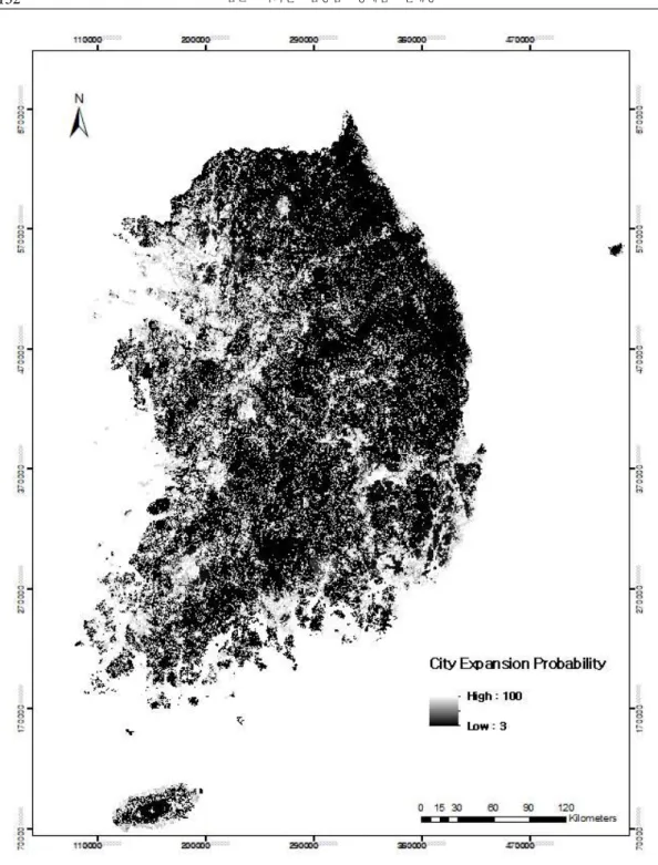 Figure 3. Urban Sprawl Probability Map 과의 비교를 통해 예측력을 검토하고자 하였다. 이를 위해 본 연구에서 의사결정나무 기법을 이 용해 구축한 2018년의 도시 확장 예측 지도에서 도시 확장 예측이 99% 이상 나타난 지역들과 2018년 용도지역이 주거, 공업, 상업 지역인 도시지역과의 래스터 중첩을 통해 의사결정트리를 적용해 도출한 도시 확장 예측 결과의 활용가능성을 검토하고자 하였다