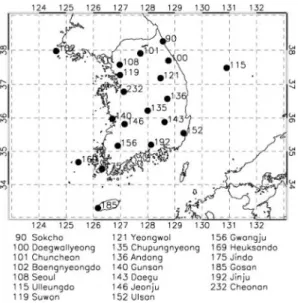 Fig. 2. Spatial distributions of (a) mean visibility and (b) mean PM 10  concentration observed for the period from 2005 to 2009.