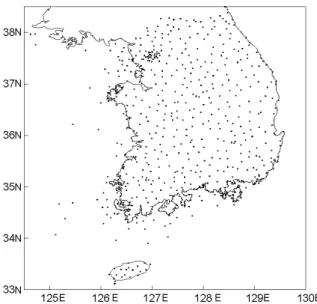 Fig. 1. Spatial distribution of observation points used in this  study.  2.  자료 및 연구방법 본 연구에서 사용한 기온 자료는  2002년 1월부터 2005년 12월까지 최근 48개월간 76소의 기상관서와 약 450소의 AWS에서 관측한 자료들이다 (Fig