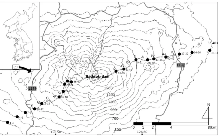 Figure 1. The location map of the surveyed plots in Mt. Halla National Park 1) 식생조사 본 조사에서 좀꽝꽝나무 아개체군이 한라산 동쪽사면에 서 해발고  500m∼1500m,  서쪽사면에서 해발고 600m∼ 1600m에 걸쳐 확인되어 이 범위에서 식생조사를 실시하였 다