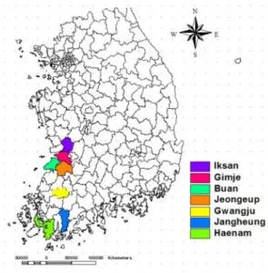 Fig.  1.  The  locations  of  sites  investigated  in  this  study  experiment. 2.2. 통계분석 조류발생과 관련된  수질  및 토양화학성과의  관계를  알아보기 위해 7개 지역 논에서 채취한 시료분결 결과를  이용하여 Pearson의 상관계수를 이용하여 상관분석을  하였다