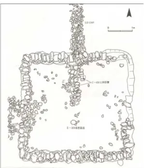 Fig. 9. Koriyama pond plan (NNC, 1998). 하였으며 , 서안은 높이 1.3 m의 석축호안으로 구성하 고 있다 . 못 바닥은 0.1 0.3 m 크기의 돌을 평탄하게  전면에 부석 (敷石)하였으며, 동안과 남안에 연하여 높 이 약  0.25 m, 폭 약 2 m로 한 단 더 부석하고 있다