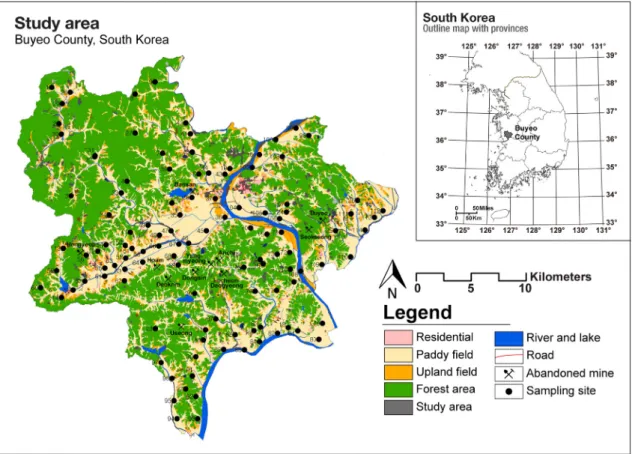 Fig. 1 Sampling points in the study area, showing the land uses조사가 실제 금속성분들의 영향을 정확히 반영하기에는 어려울 수 있음을 보여주는 것이다.인위적 오염원에 의해 오염기준을 크게 초과한 토양에 대해서는 당연히 토양오염관리 및 복원대책이 우선적으로 요구된다
