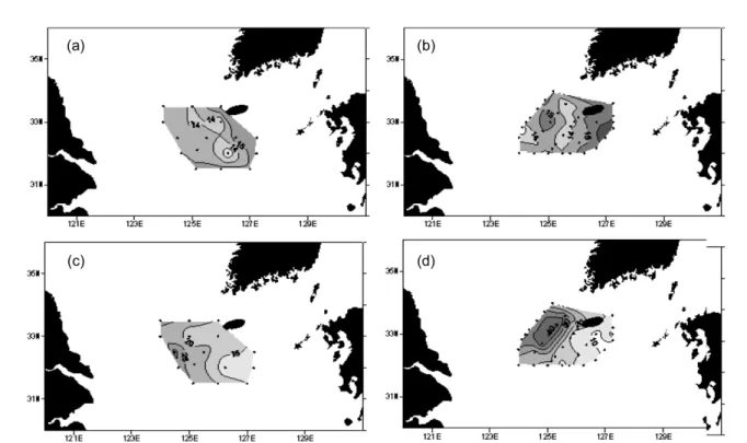 Fig.  10.  Surface  distribution  of  suspended  solid  (mg  l −1 )  in  August  2003  (a)  and  July  2006  (b),  and  surface  distri- distri-bution  of  suspended  particulate  organic  carbon  (µmol  l −1 )  in  August  2003  (c)  and  July  2006  (d).