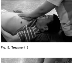 Fig. 3. Treatment 1 Fig. 4. Treatment 2 세 번째 치료는 바로 누운 자세에서 치료사의 양  손을 환자의 흉골(sternum)에 올린 후 환자분의 호흡에  따라 흉골의 움직임을 보조하다가 점점 미측,  내측으 로 압박을 가해 흉골의 움직임이 확장되도록 유도하 였다 이 때, R.I와 유지-이완(hold-relax)  기법을 사용하 였다(Fig.5)