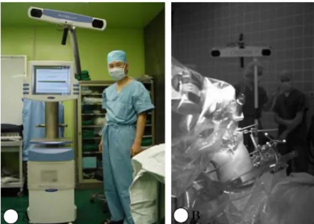 Fig.  4.  Recent  total  knee  replacement.  A:  Navigation  system  (Brain  LAB)  B:  CASPAR ®   system.