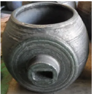 Fig. 14. Operation view of overlay welding  by robot Fig. 15는  모든  육성용접  공정이  끝난  볼  밸브이다.