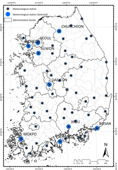 Fig. 1. Spatial distribution of the 56 meteorological stations and 9 small evaporation observe stations