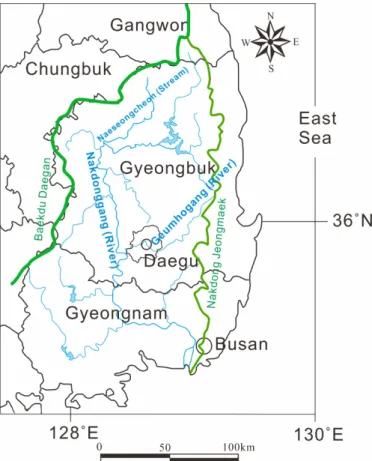 Fig. 1. Geographical map of the Gyeongbuk Province, showing the major mountain and river systems.구로 구분되며, 동해안의 해안선은 단조로운 융기해안의 특징을 보여준다(그림 1).산계의 특성은 동부의 태백산맥과 서부의 소백산맥을 중심으로 고산지대를 이루고 있으며, 지질구조선과 암석의 분포에 따라 차별 침식을 받아 산간지대, 분지지대, 산록완사면, 해안 평야 등의 지형이 발달하고 있