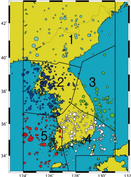 Fig. 3. The seismotectonic model composed of five source zones.널리 사용되고 있는 통상적인 최소제곱법은 그 가정 자체가 b값 추정에 적절하지 않다(Weichert, 1980)
