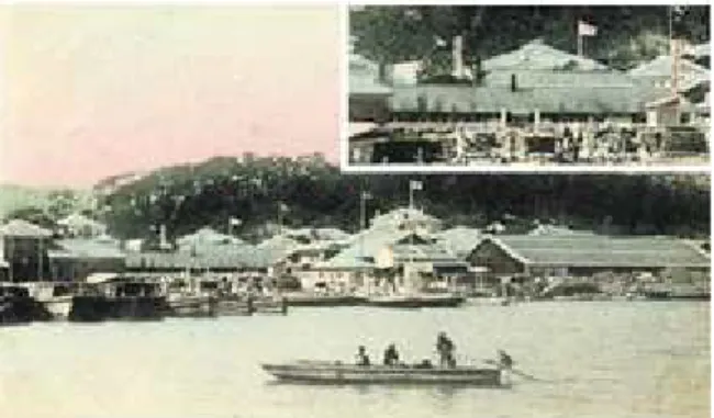 Fig. 11 Custom House in Choryang Harbour, ca. 1890 이 적색등은 항내에 입항하는 선박들에게도 악천후나 야간 에 도움이 되었을 것이지만, 근본적으로는 부산항에 들어오는 선박들이 두 개의 암초( Channel Rock과 Pinnacle Rock ) 사이를 통과한 연후에 좌전방에 있는 해관청사쪽으로 유도하기 위한 기능으로 세워진 것이다