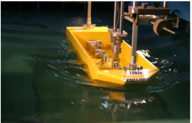 Fig.  8  Wave  patterns  for  KNU-001  (full  load  condition,  V=7  knots) 