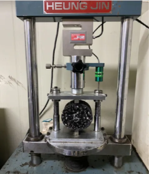 Fig. 5. Indirect Tensile Strength Test