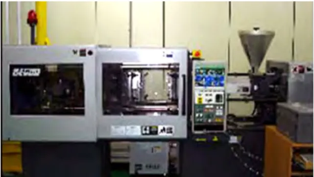 Fig. 5 Injection molding equipment 사출성형 실험 및 결과 3. 미세패턴이 표면에 존재하는 제품의 성형은 금형온도 사출속도 사출압력 등의 성형 공정 조 , , 건이 미세패턴의 성형성 및 전사성에 영향을 미 치며 특히 금형 온도는 미세패턴의 전사성에 더 욱 중요한 영향을 미친다 본 실험에 앞서 금형 