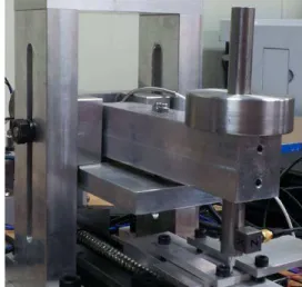 Fig. 2 Experiment set-up of beam structure,  θ = 90 °  