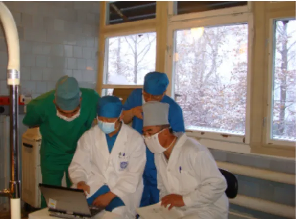 Figure 2. The communicating surgeons at the  operating  room.  The  oral  and  maxillofacial  surgeons  in  Osh  were  eager  to  learn  about  the principles and techniques of cleft lip and  palate surgery