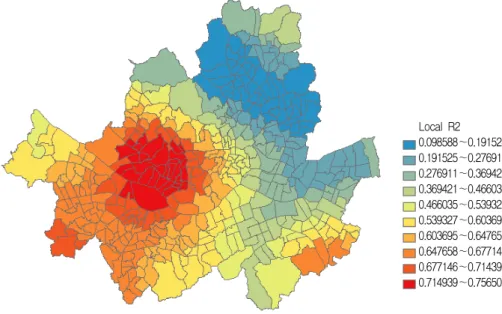 Figure 6. Local R-squared of GWR다.  즉,  대부분의 행정동에서 저층 단독 주택(5층에서 7층 이하) 및 중․고층 주택이 많은 1종 및 3종 주거지역의 밀도가 높고 시장과 같은 상업 시설이 포함된 준주거지역의 밀도가 높을수록 에너지 소비에 따른 탄소 배출도 많은 것으로 나타났다