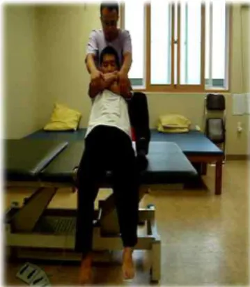 figure  1.  trunk  flexion  on  sitting  position
