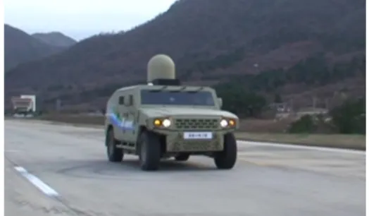 그림 11. OTM  위성통신 시스템의 주행시험 모습 Fig. 11. Driving  Test  of  OTM  Satellite  Communication  System