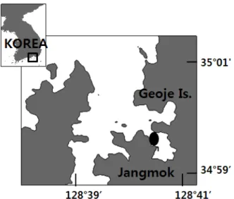 Fig. 1. Map showing the experimental site (dark circle) in  Jangmok Bay, southern coast of Korea