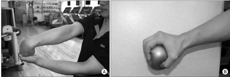 Figure 3. In phase 2, wrist stretching exercise is performed by using  low-tension band.