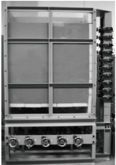 Fig. 1. Model tank with sand1. 서 론도시가 발전할수록 지상공간이 포화되므로,  지하공간 활용이 활성화되어 진다.  이렇게 지하공간 굴착이 빈번해지게 되면 기존에 건설되어 있던 지상구조물 및 현재 건설 중인 지상구조물(흙막이 벽체)과 신설하는 지하공간 굴착이 매우 근접하여 이루어질 수 있다