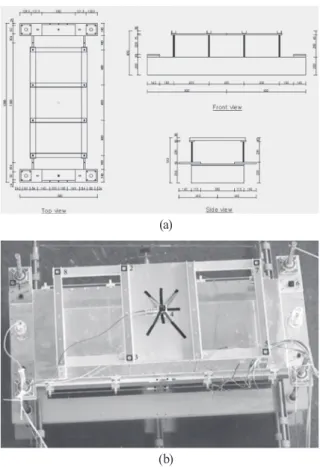 Fig. 2. Experimental model; (a) Model drawing, and (b)  Floating structure model
