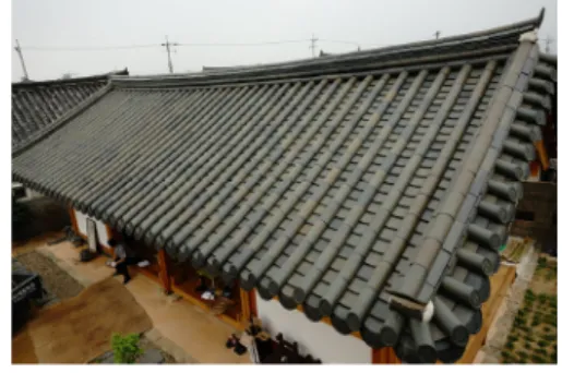 Fig. 15. Roof constructed by dry construction method  with  new  Korean-style  roof  tiles