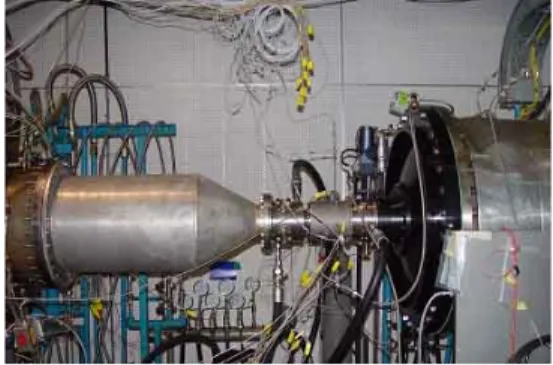 Fig.  1  Test  rig  for  UAV  engine  combustor