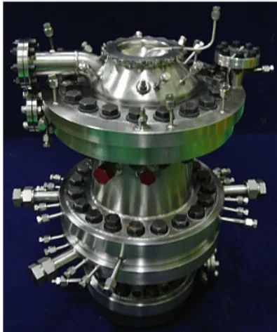 Fig.  5  Thrust  chamber  with  short  nozzle.