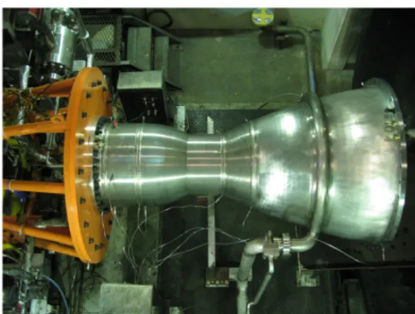 Fig.  3  Set-up  of  Combustion  Chamber  in  Test  Stand