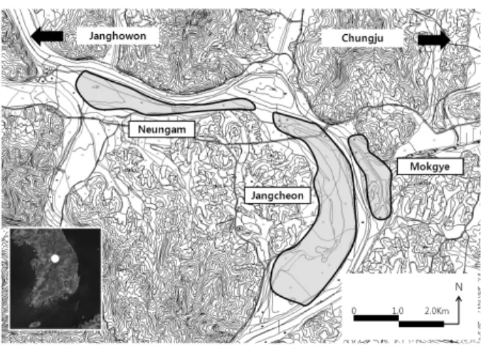 Fig. 1. The survey sites of this study.역할을 하는데 생물의 서식처 역할뿐만 아니라 하천생태계의 먹이사슬에 근본이 되며, 홍수 시 유속을 완화시켜 하상과 하안의 토사유실을 방지하는 기능이 있다(Myung, 2009)
