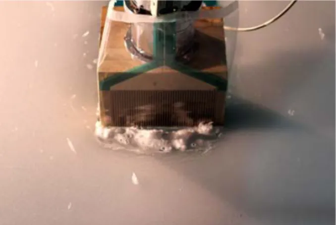Fig.  1  Model  ice  preparation  process  in  KRISO  ice  tank 2.2 촉각센서 교정시험  모형시험에서는  선체에  작용하는  빙하중을  계측하기  위해  촉 각센서를  적용시켰다